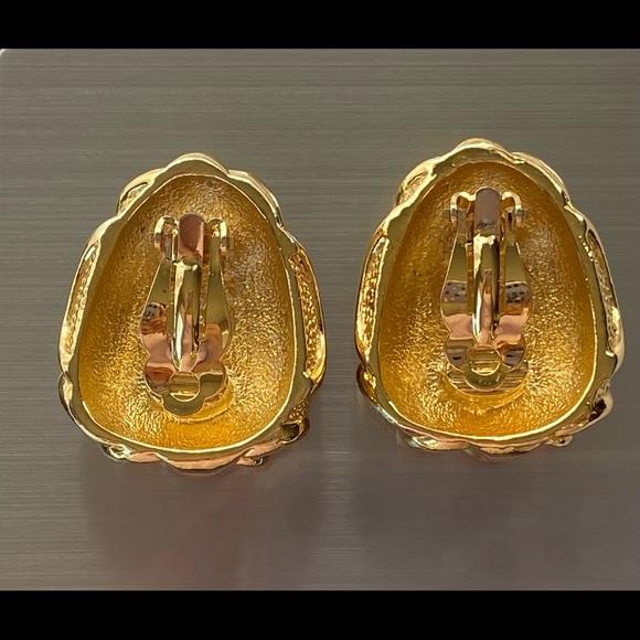 Barrera For Avon Designer Gold Tone Chunky Clip-on Earrings Vintage - Picture 4 of 16